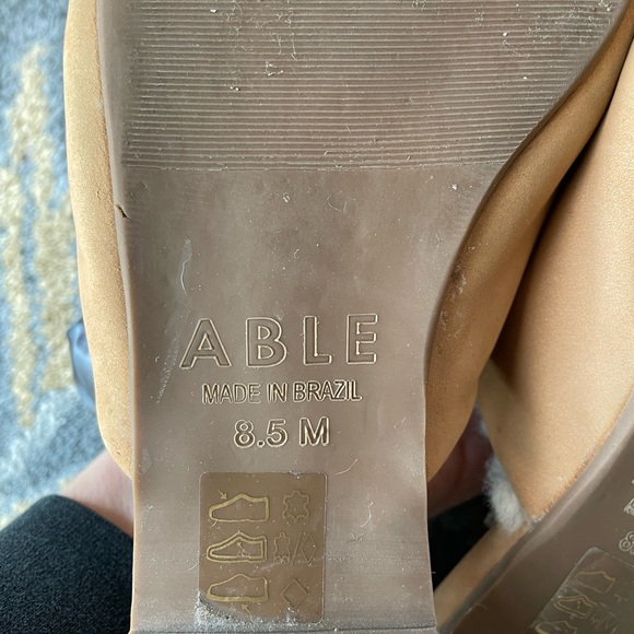 Able Becca Slipper Leather Shearling Slide Mule size 8.5 Tan Brown - Picture 11 of 11